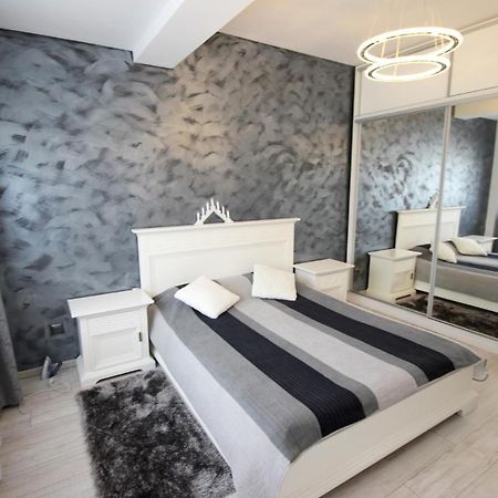 Apartament Diana Târgu-Mureş Exteriör bild
